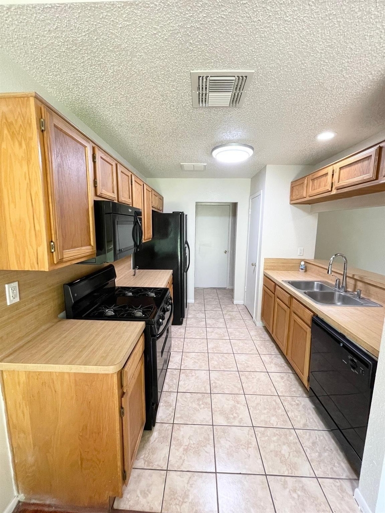 4115 Issacks Way - Photo 13