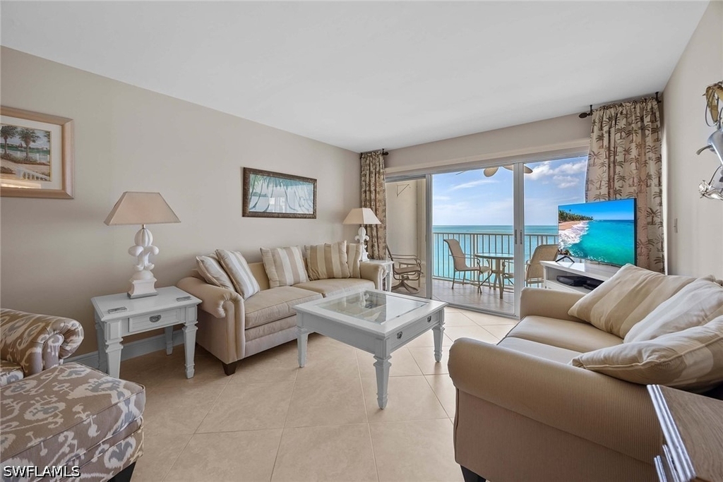 3443 Gulf Shore Boulevard N - Photo 4