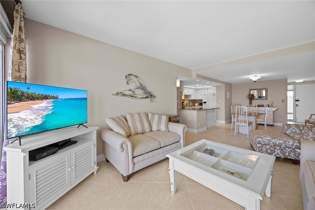 3443 Gulf Shore Boulevard N - Photo 7