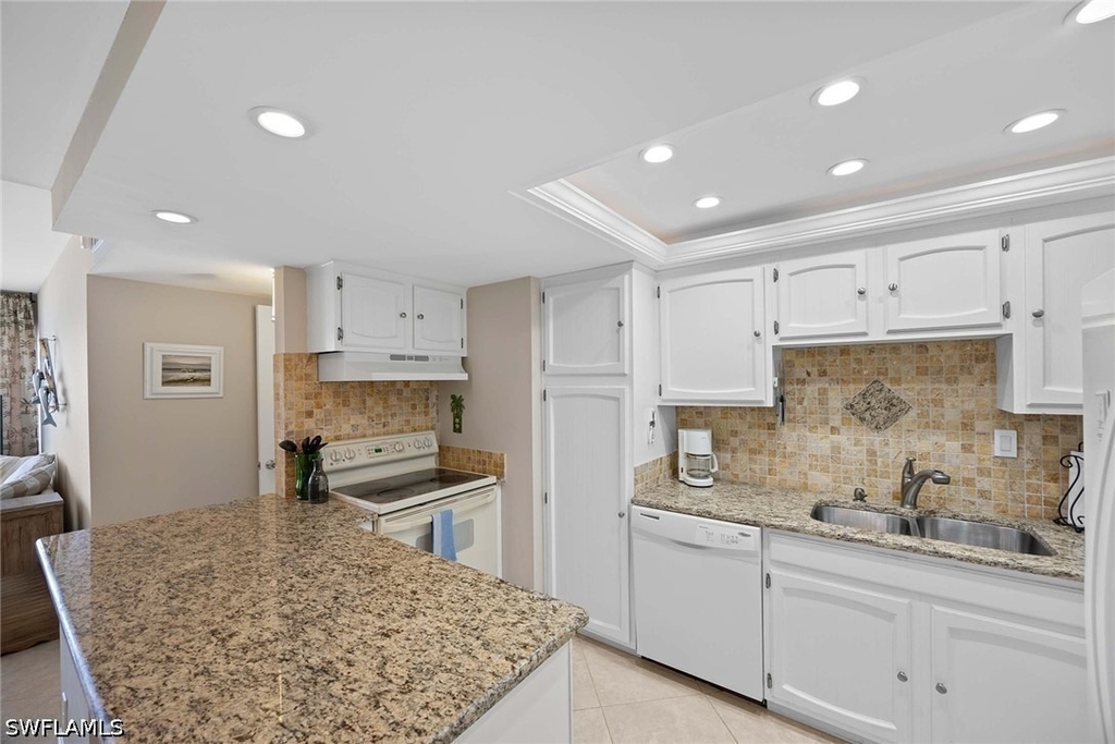 3443 Gulf Shore Boulevard N - Photo 11