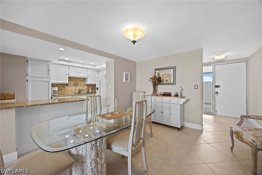 3443 Gulf Shore Boulevard N - Photo 18