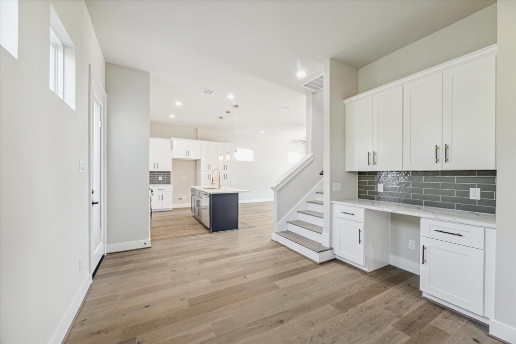 5817 Mansfield Heights Lane - Photo 6