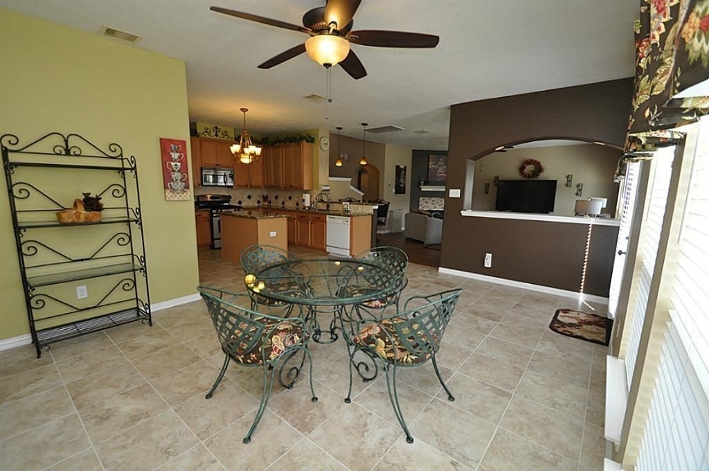2931 Silver Landing Lane - Photo 9