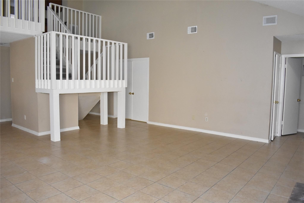 8903 Kalewood Drive - Photo 8