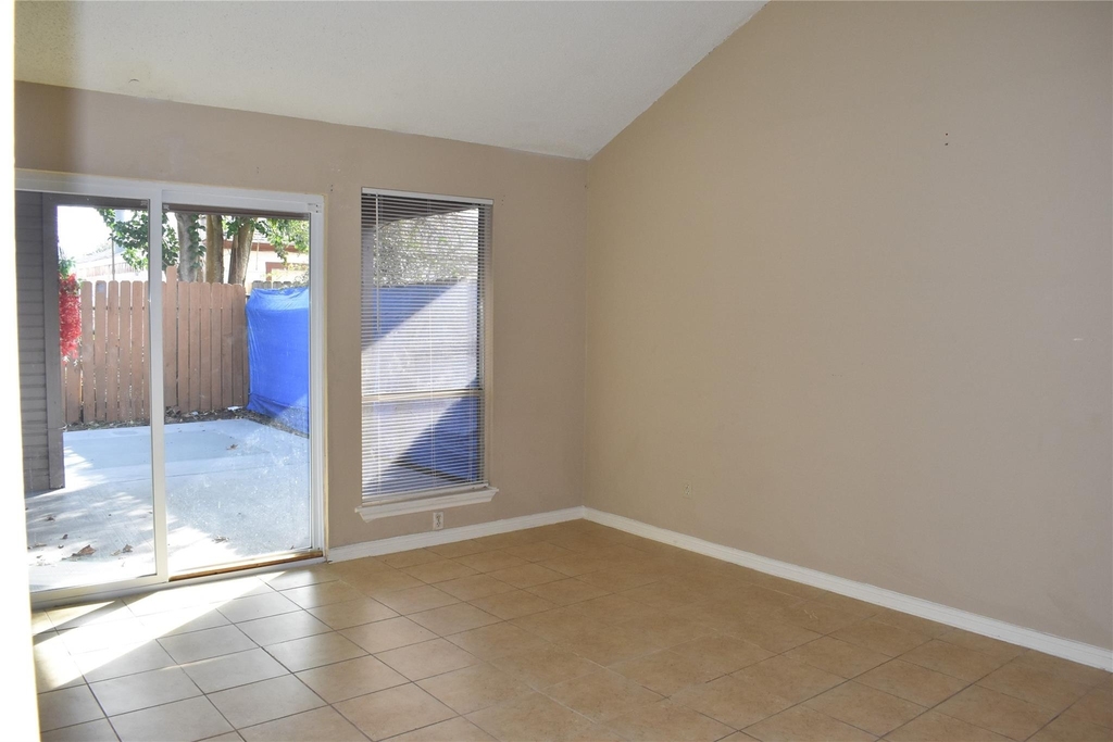 8903 Kalewood Drive - Photo 16