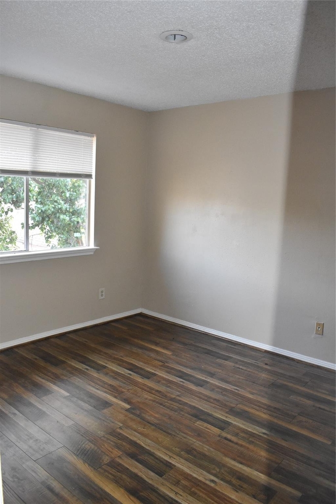 8903 Kalewood Drive - Photo 26