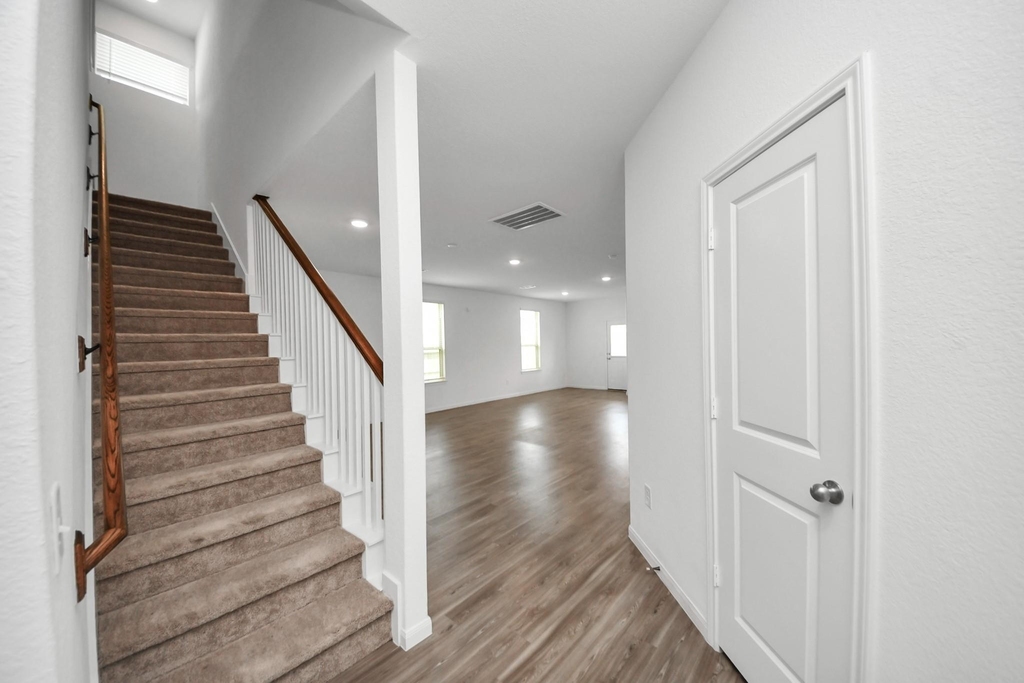 1325 Grass Bend Drive - Photo 10