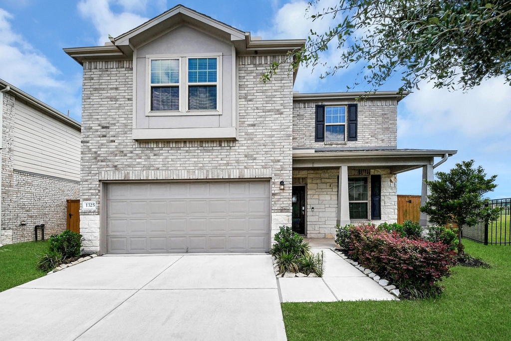 1325 Grass Bend Drive - Photo 0
