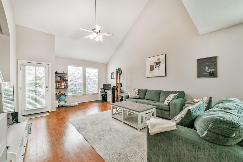 1715 Stuart Street - Photo 6