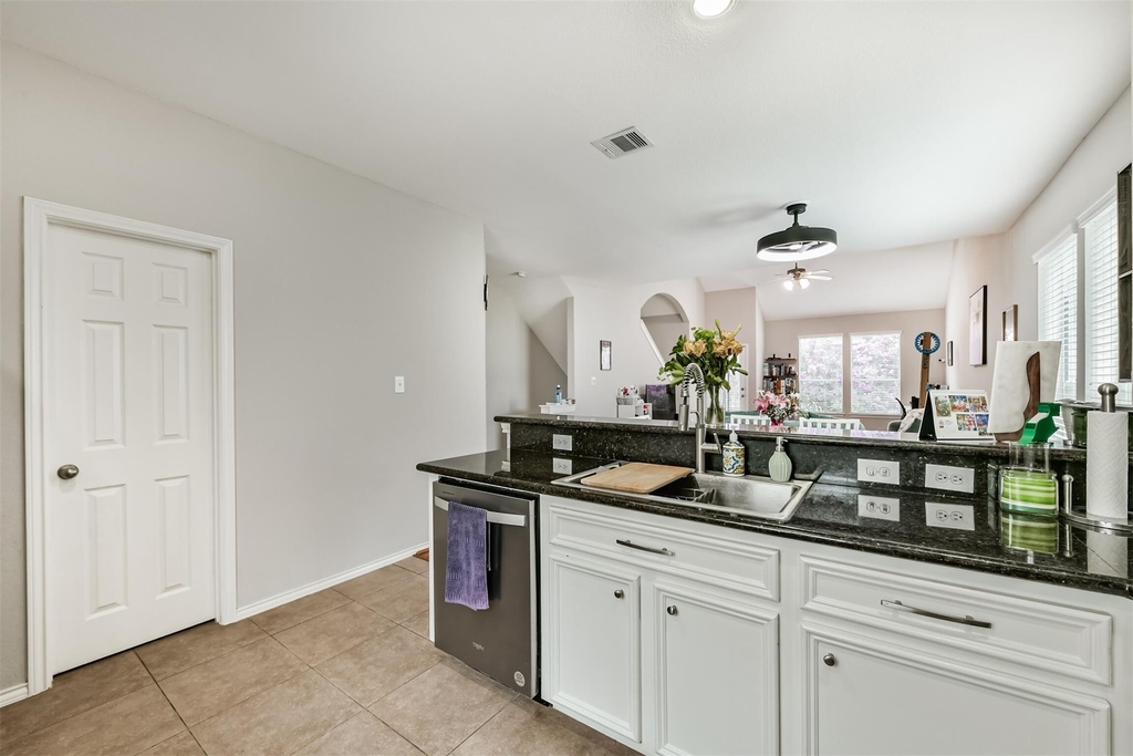 1715 Stuart Street - Photo 12