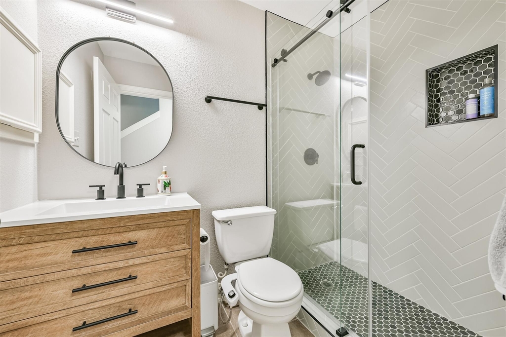 1715 Stuart Street - Photo 5
