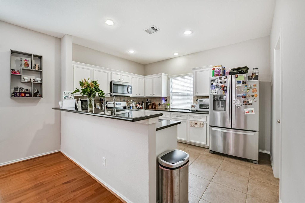 1715 Stuart Street - Photo 9