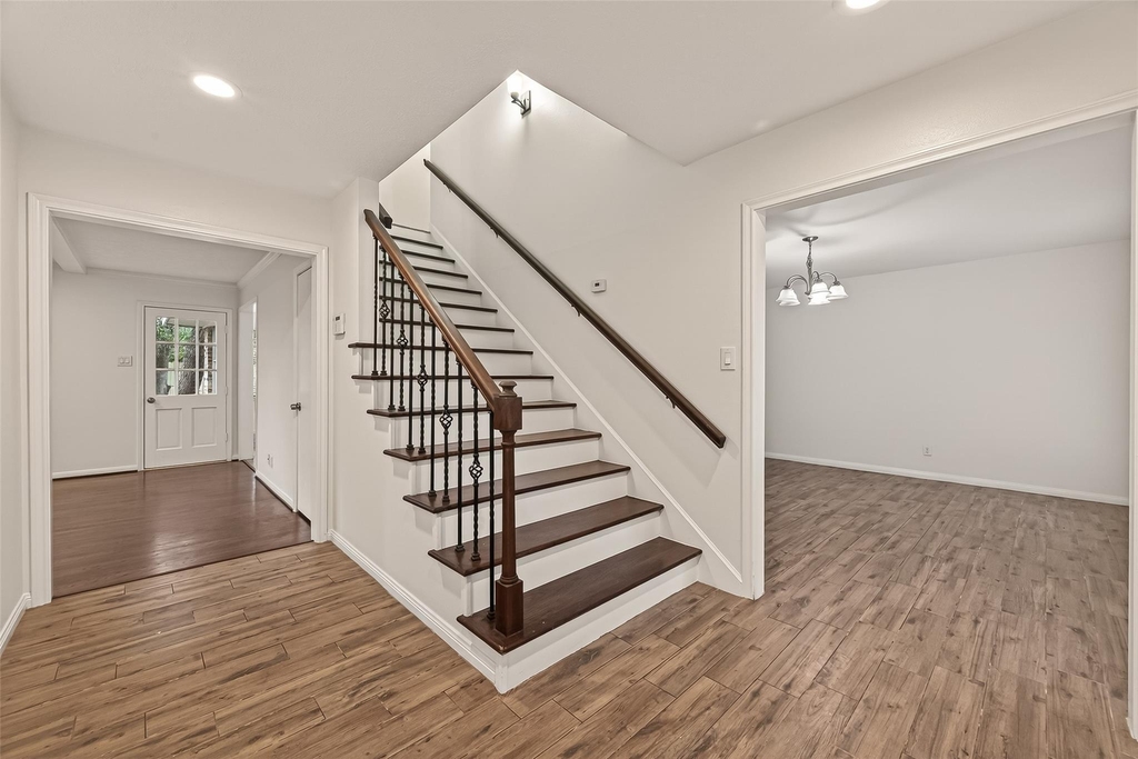 422 Willow Vista Drive - Photo 3