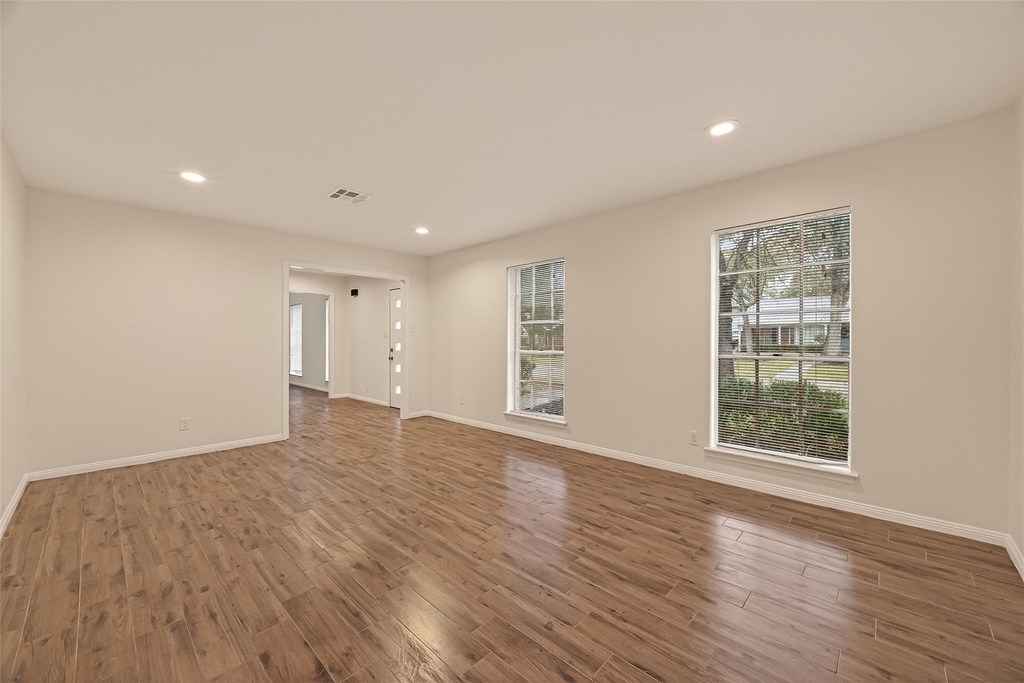 422 Willow Vista Drive - Photo 5