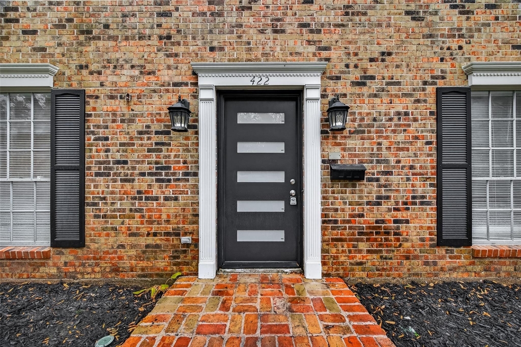 422 Willow Vista Drive - Photo 2