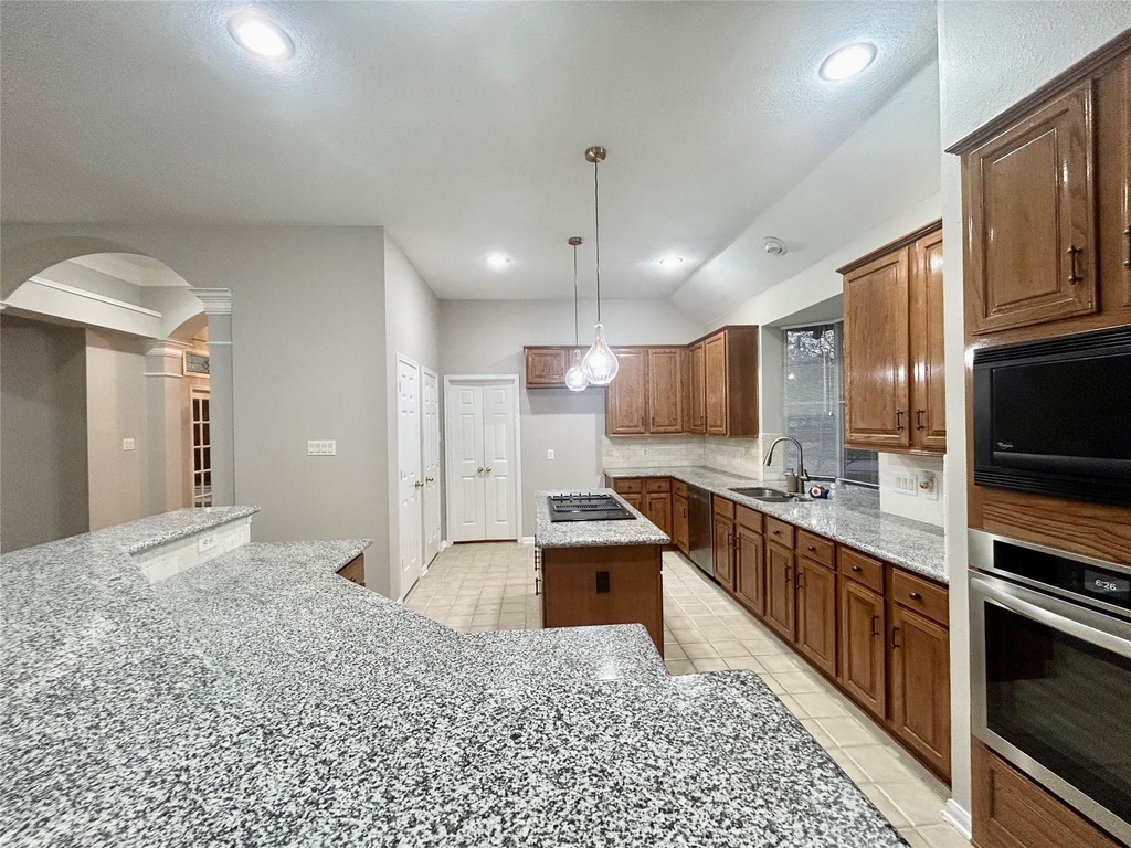 16807 Laguna Springs Drive - Photo 14