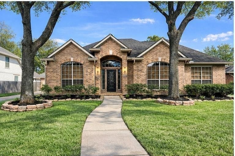 16807 Laguna Springs Drive - Photo 2