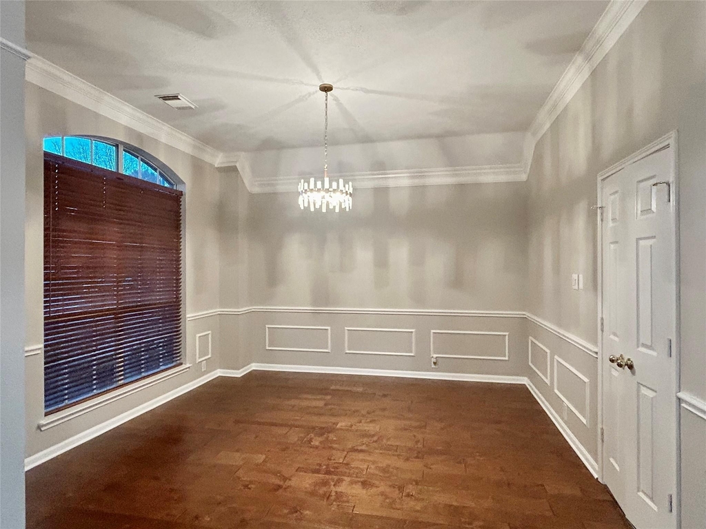 16807 Laguna Springs Drive - Photo 7