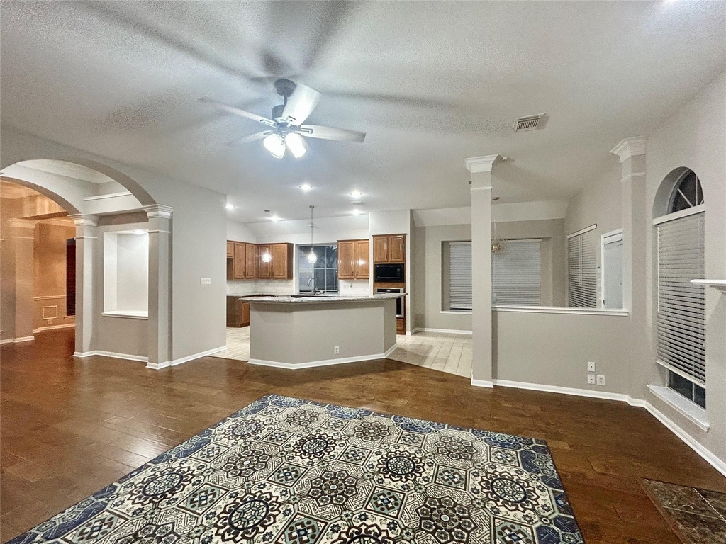 16807 Laguna Springs Drive - Photo 17