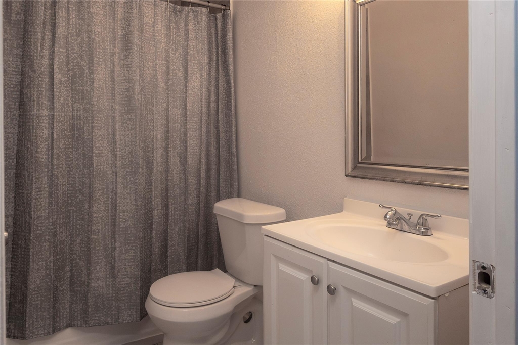 716 Hargest Street - Photo 4