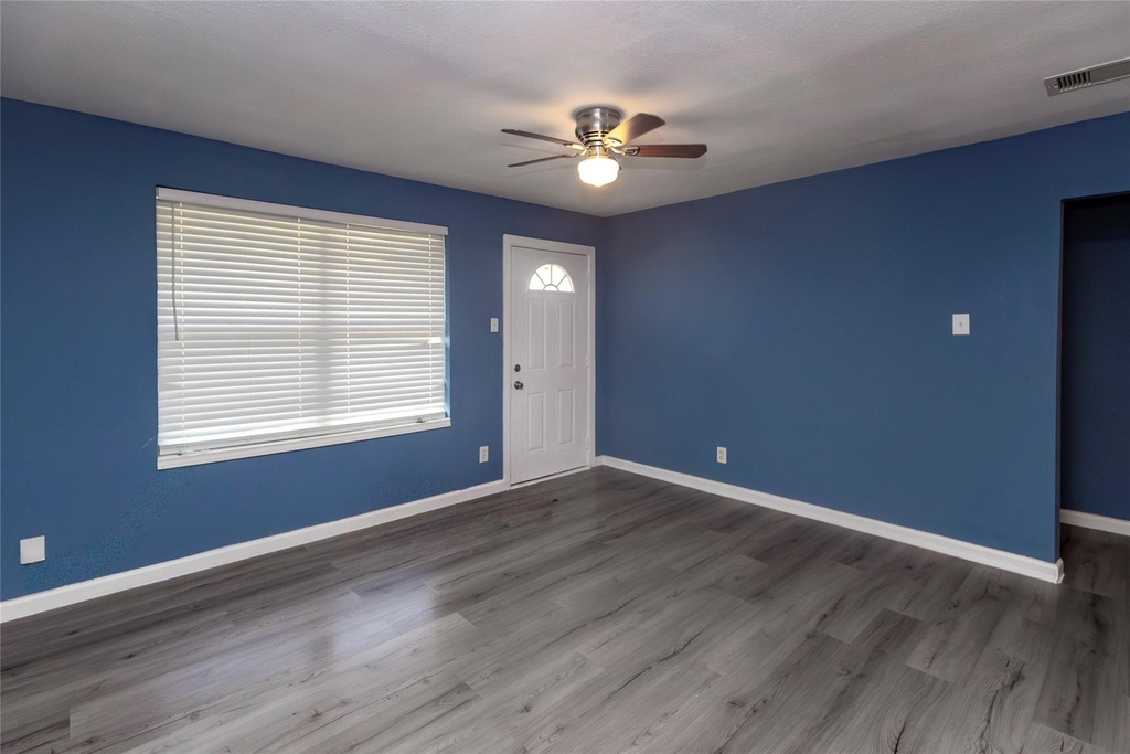 716 Hargest Street - Photo 9