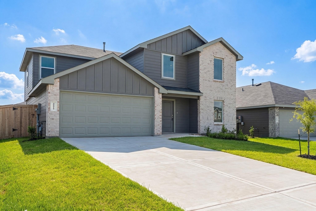 40818 Hawthorne Glades Street - Photo 1