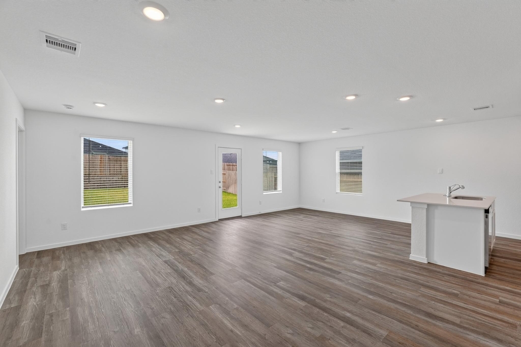 40818 Hawthorne Glades Street - Photo 12