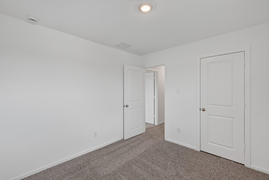 40818 Hawthorne Glades Street - Photo 37
