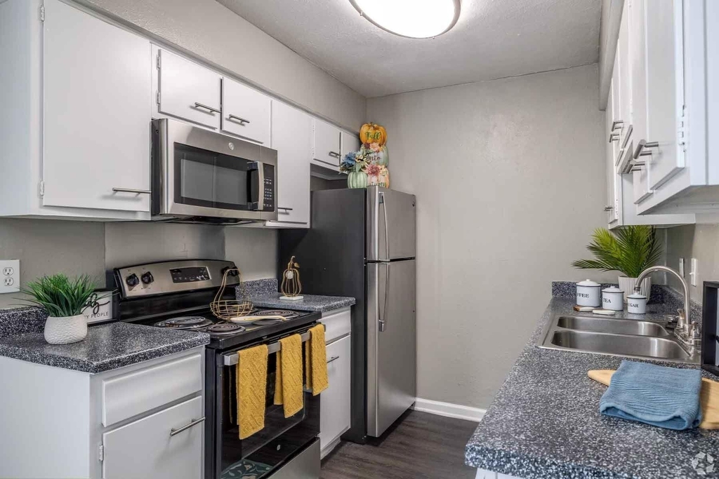 11349 Newkirk Street - Photo 5