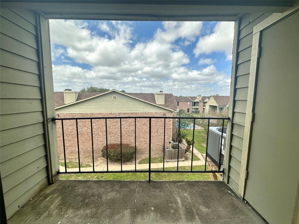18800 Egret Bay Boulevard - Photo 5