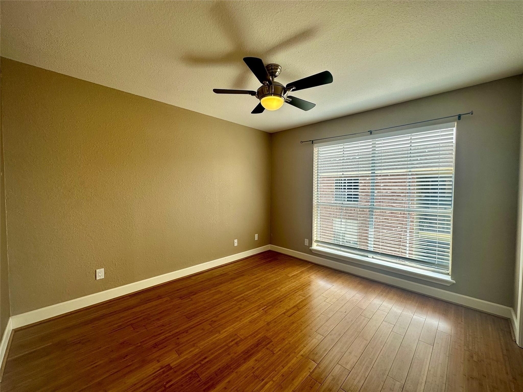 18800 Egret Bay Boulevard - Photo 2