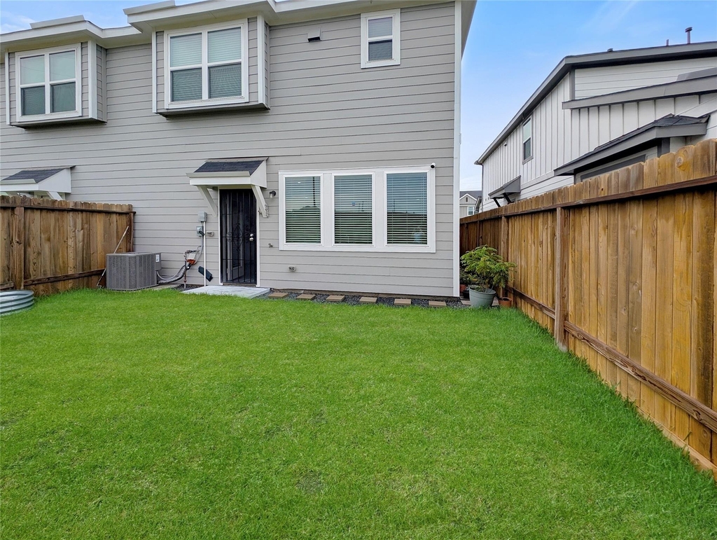 27939 Western Creek Court - Photo 23
