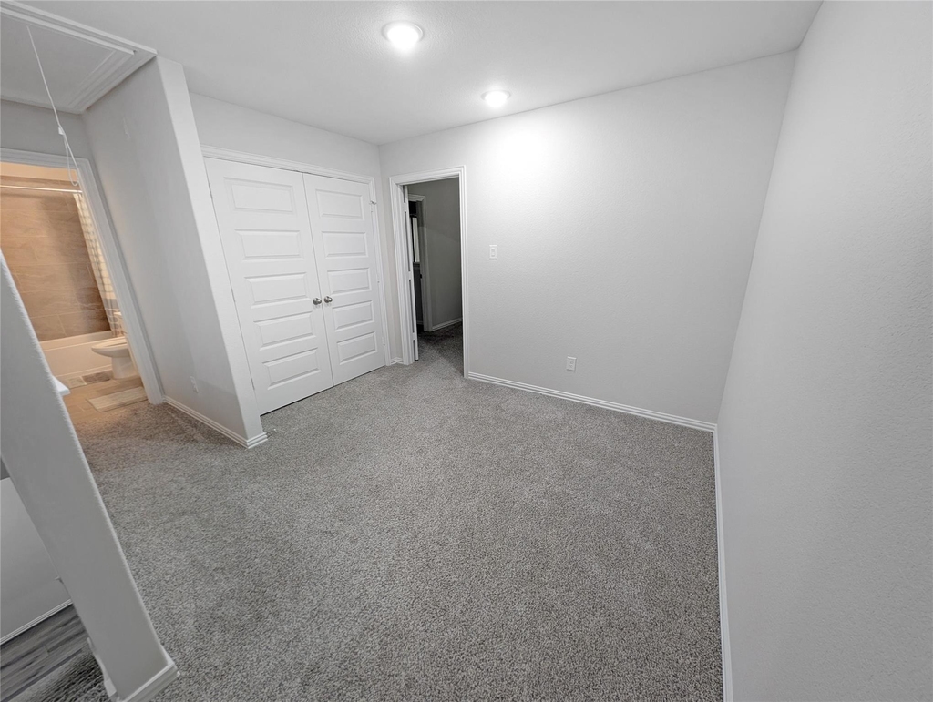 27939 Western Creek Court - Photo 9