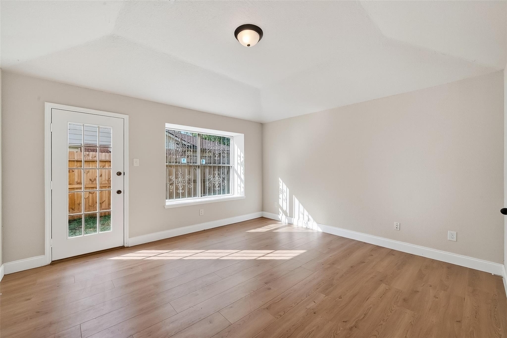 5530 Oak Falls Drive - Photo 27