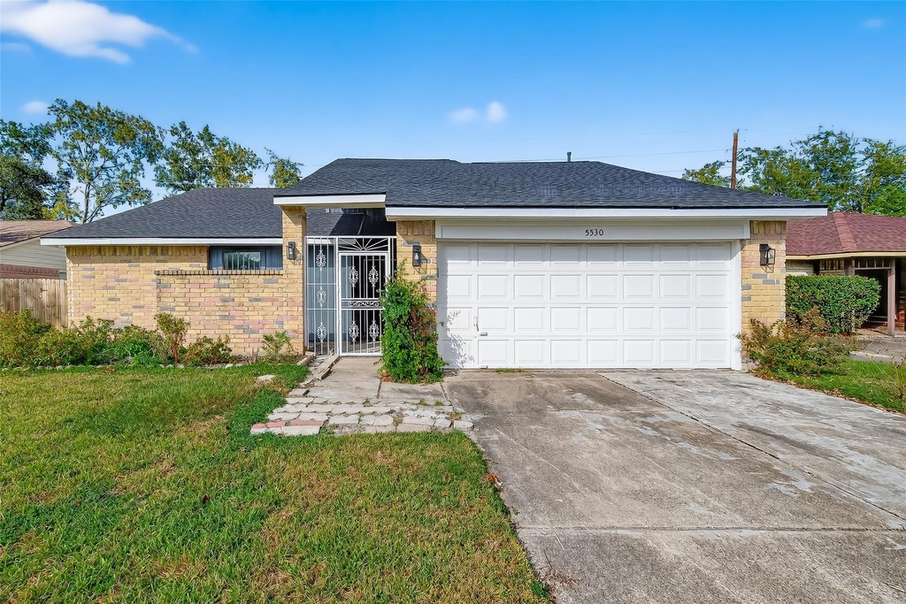 5530 Oak Falls Drive - Photo 0