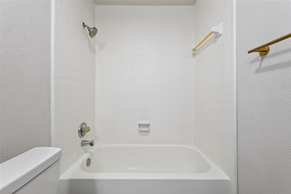 5530 Oak Falls Drive - Photo 26