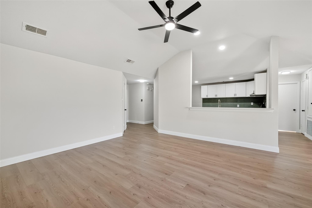 5530 Oak Falls Drive - Photo 11