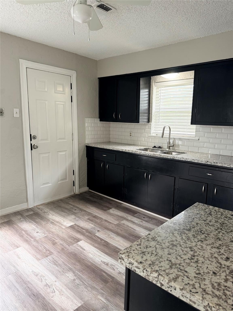 5003 Terry Street - Photo 8