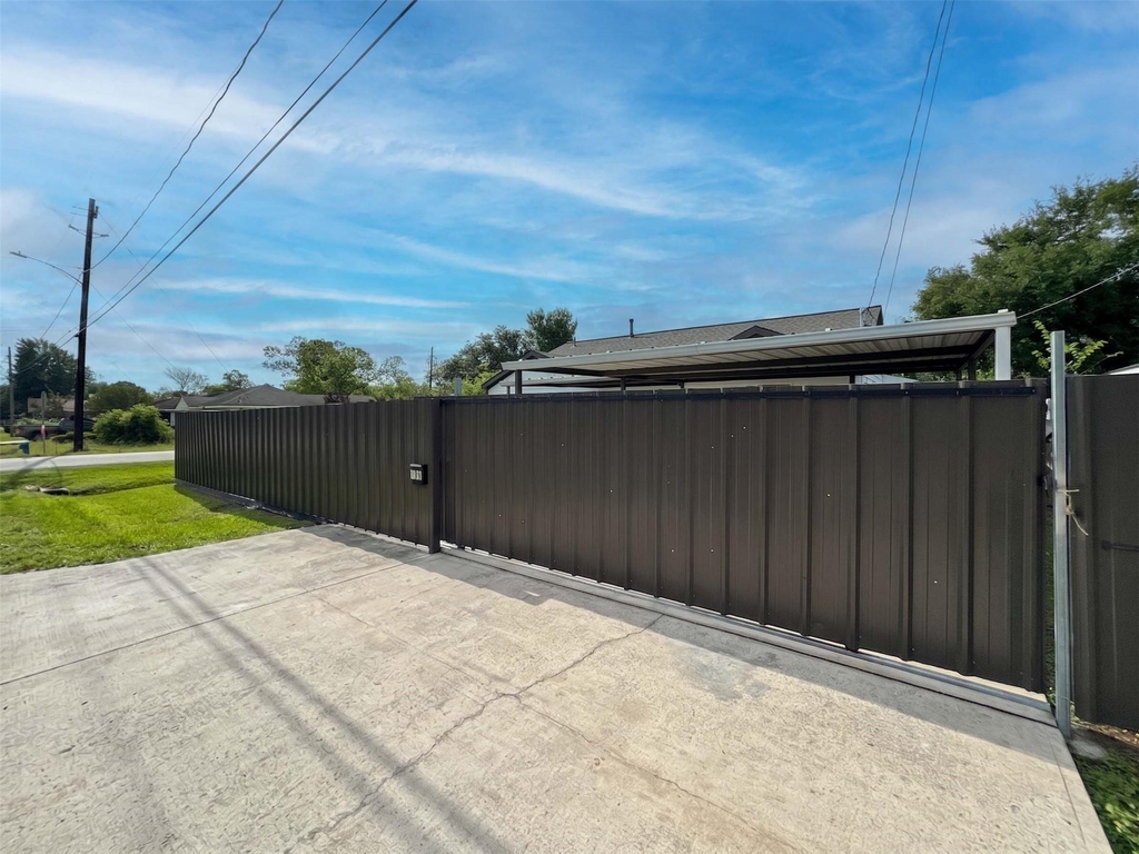 730 Dunkley Drive - Photo 30