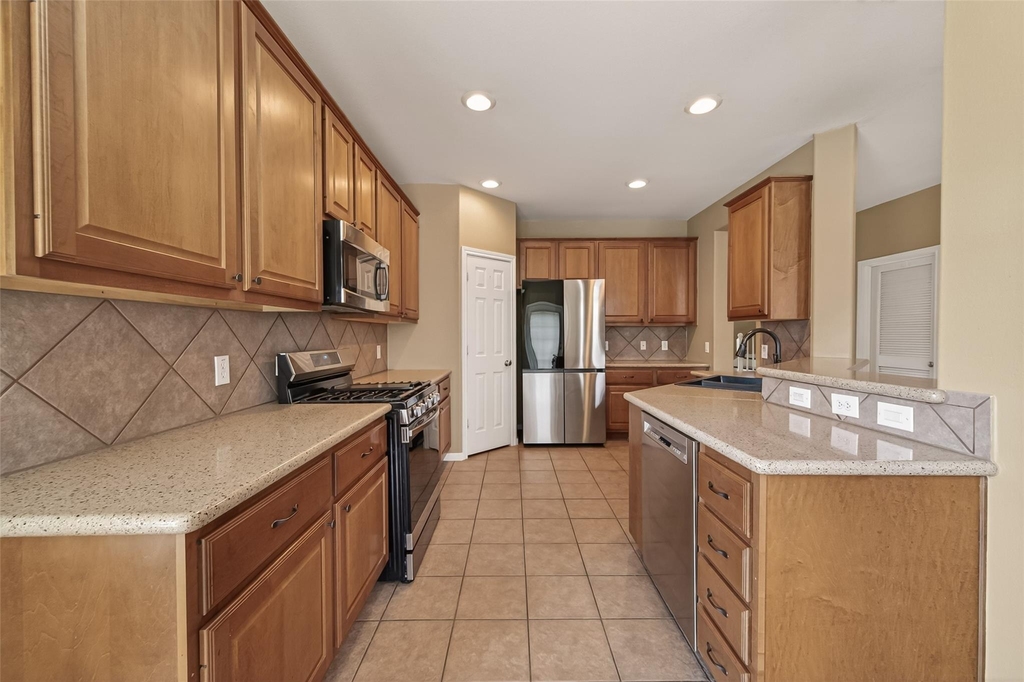 4702 Autumn Orchard Lane - Photo 4