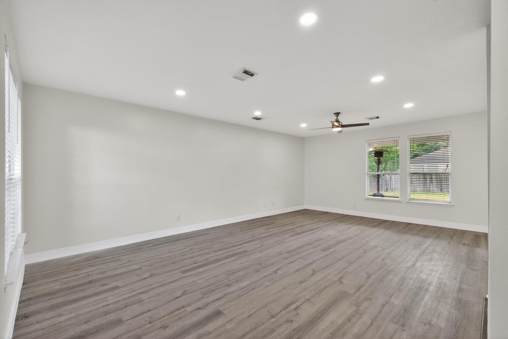 918 Ivycroft Lane - Photo 4