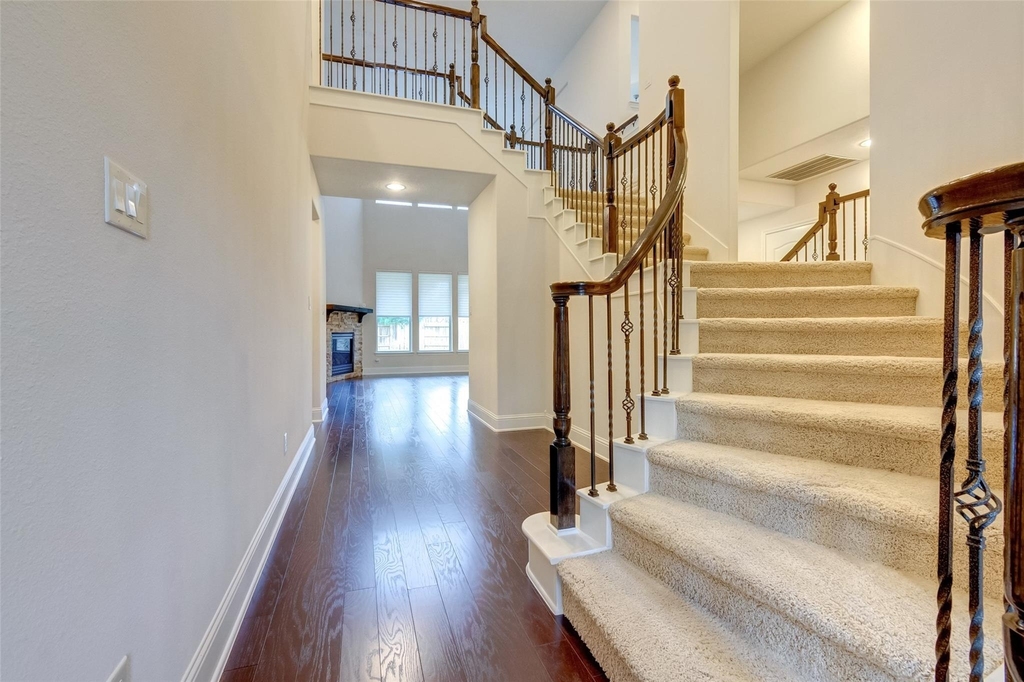 10307 Latta Creek Drive - Photo 7