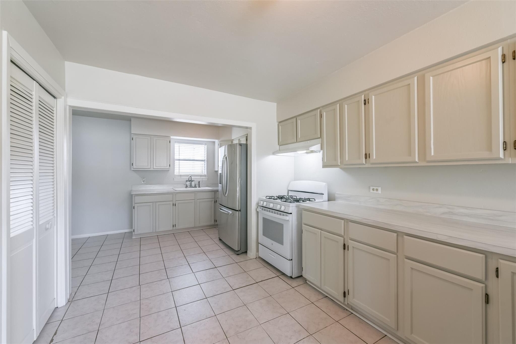 5514 Vickita Drive - Photo 20