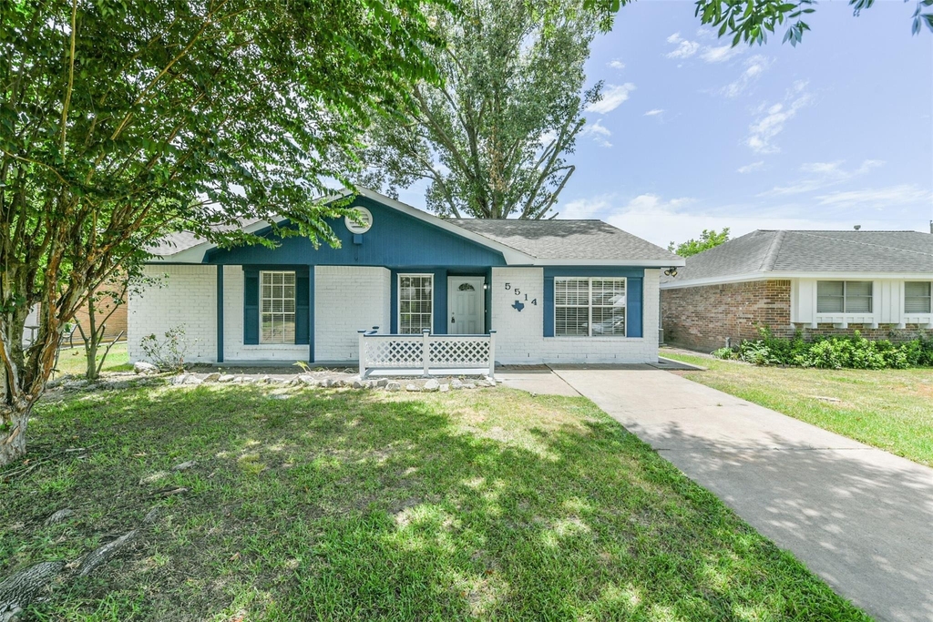 5514 Vickita Drive - Photo 1