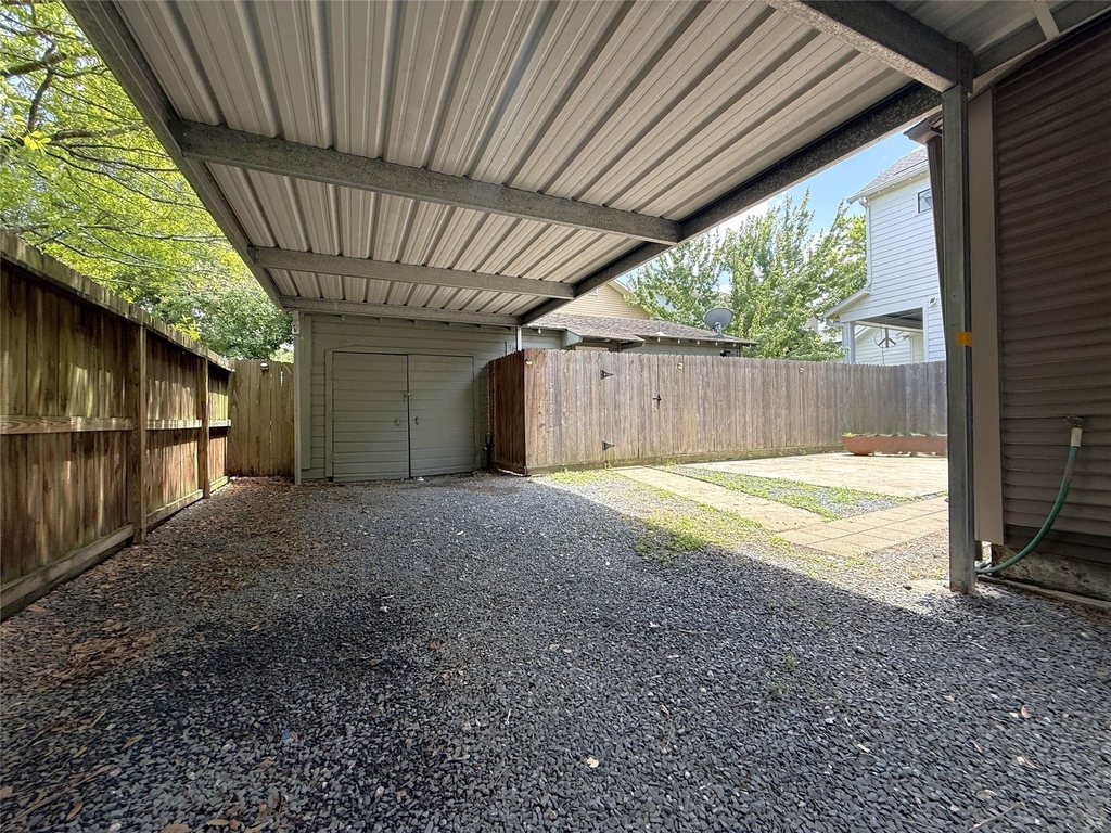 1011 Nadine Street - Photo 25