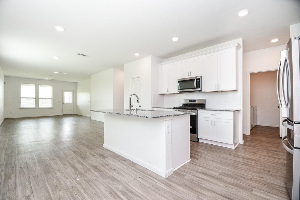 21158 Coral Blossom Lane - Photo 5
