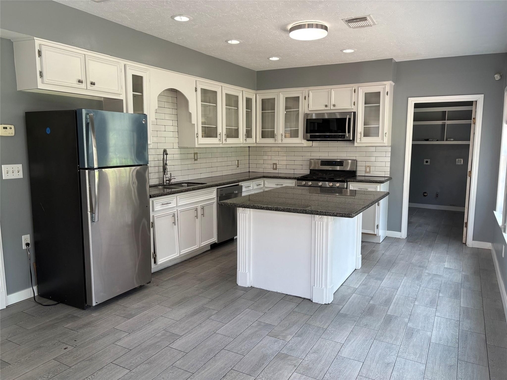 18385 Ten Oaks Court - Photo 6