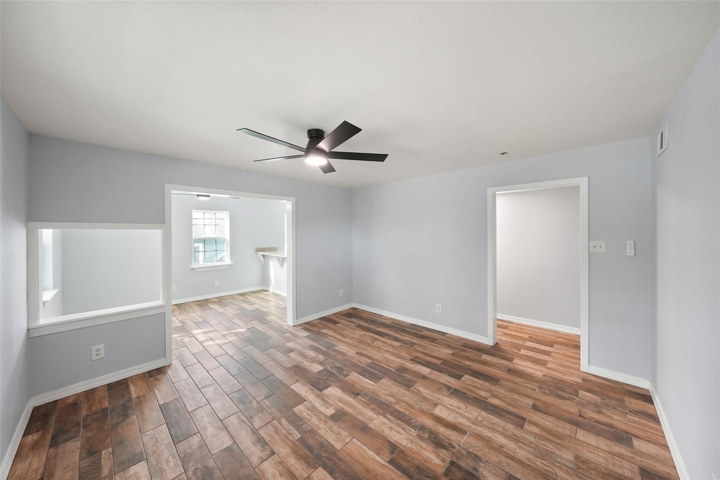 2222 44th Street - Photo 6