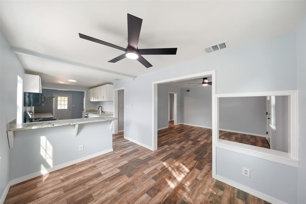 2222 44th Street - Photo 9