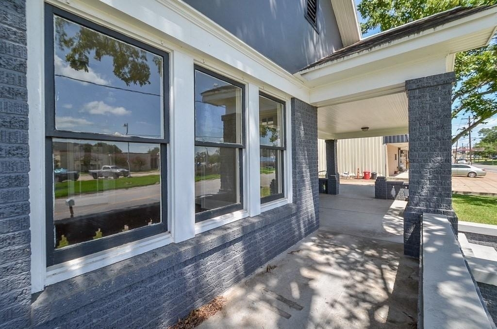 404 W Main Street - Photo 1